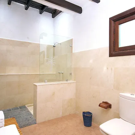 Casa Arrieta Villa *